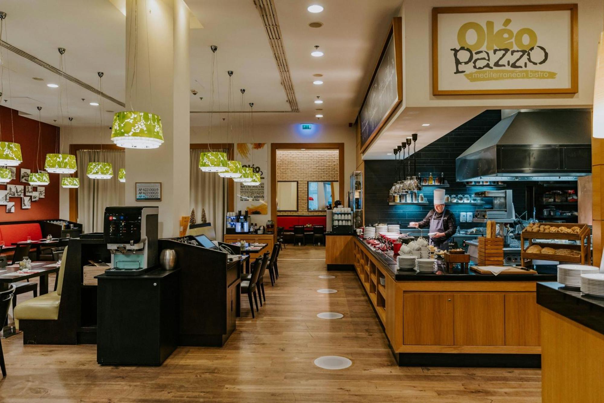 Courtyard By Marriott Budapest City Center Extérieur photo