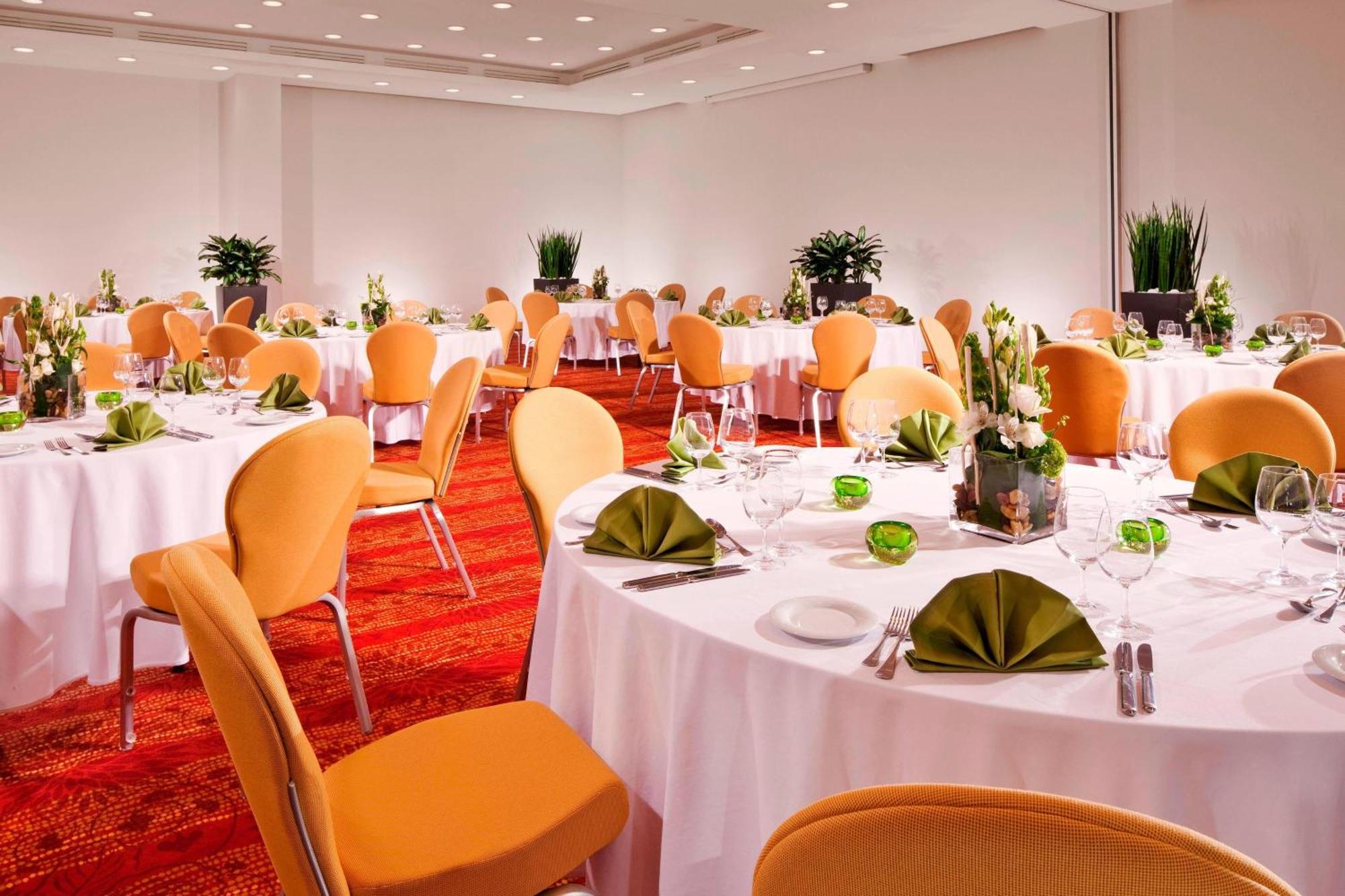 Courtyard By Marriott Budapest City Center Extérieur photo