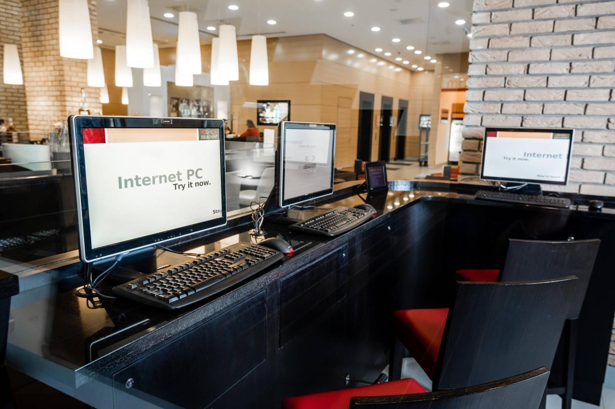 Courtyard By Marriott Budapest City Center Extérieur photo