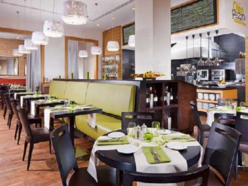 Courtyard By Marriott Budapest City Center Extérieur photo